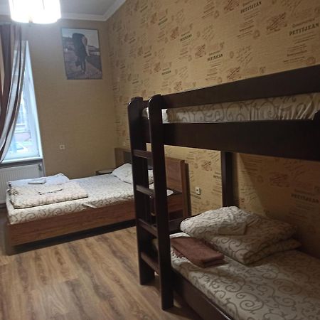 Hostel Q ,15 Хв До Жд Вокзалу Lwów Zewnętrze zdjęcie