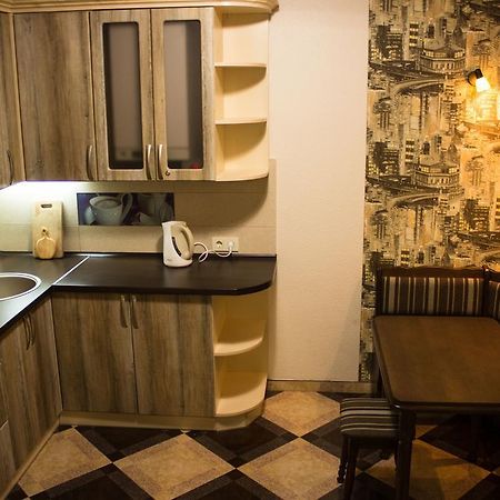 Hostel Q ,15 Хв До Жд Вокзалу Lwów Zewnętrze zdjęcie