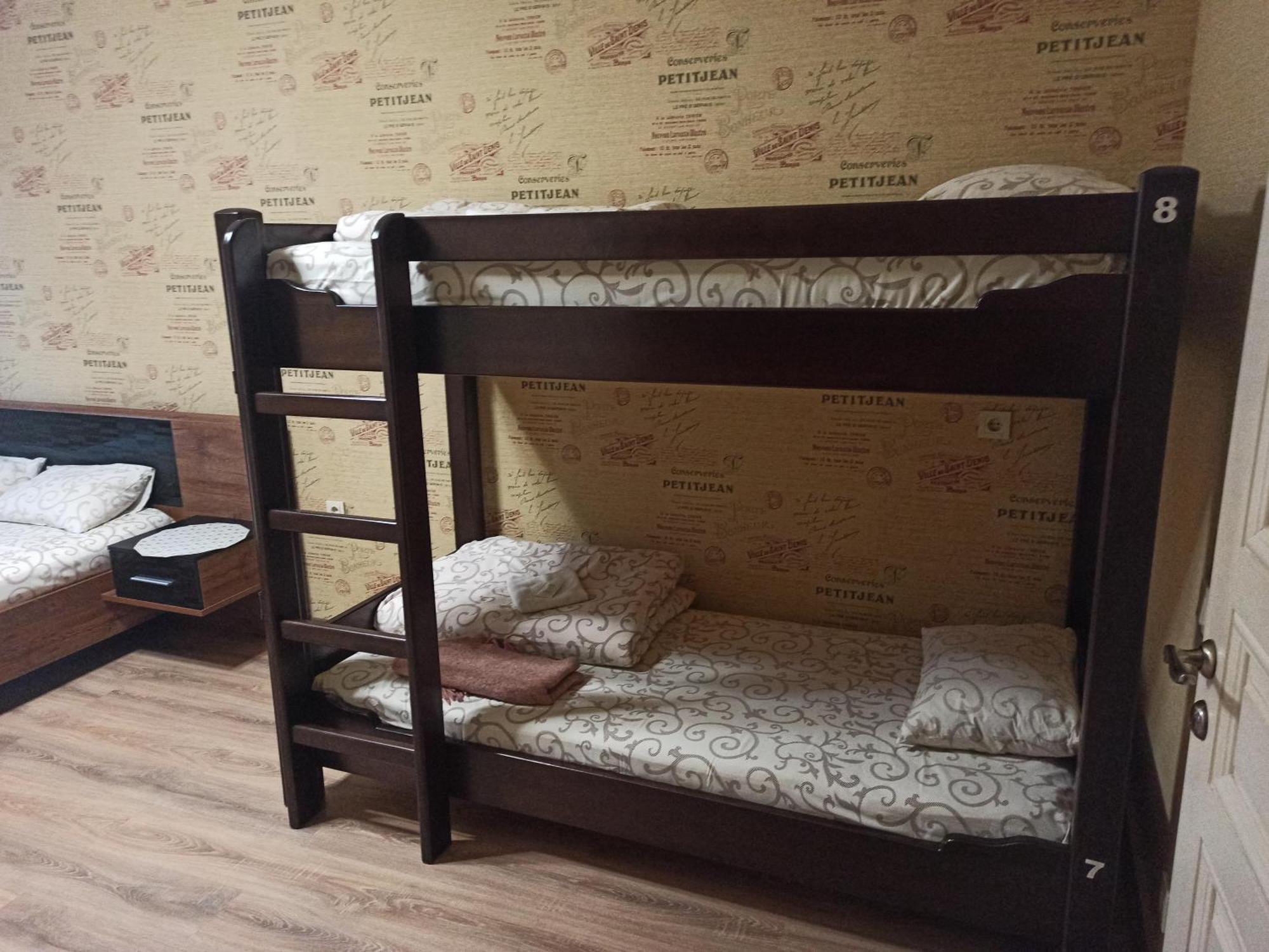 Hostel Q ,15 Хв До Жд Вокзалу Lwów Zewnętrze zdjęcie