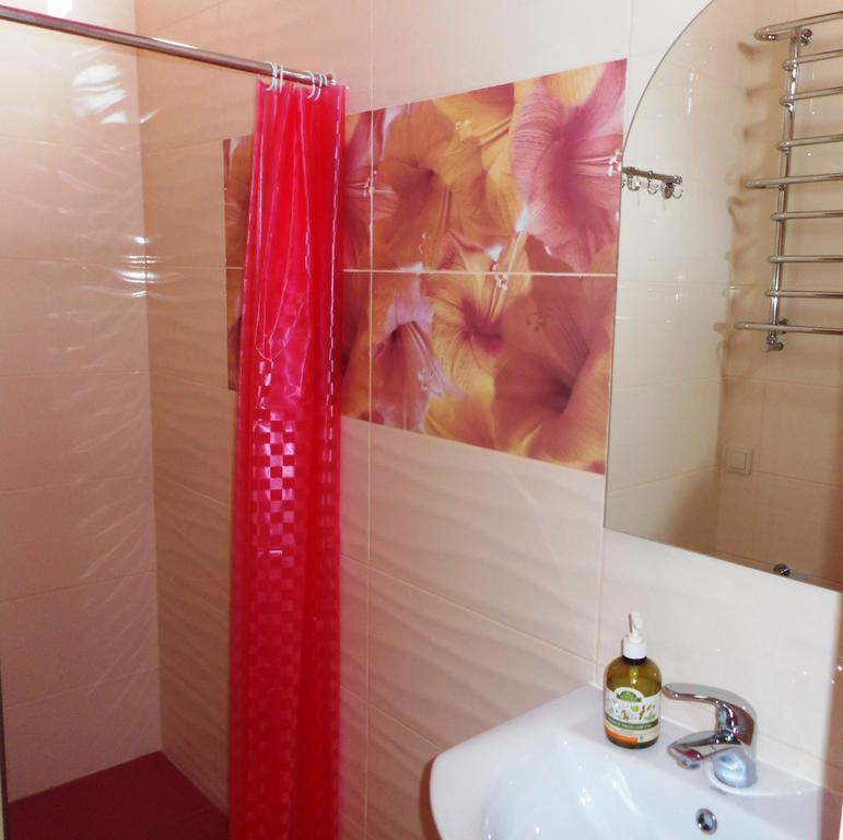 Hostel Q ,15 Хв До Жд Вокзалу Lwów Zewnętrze zdjęcie