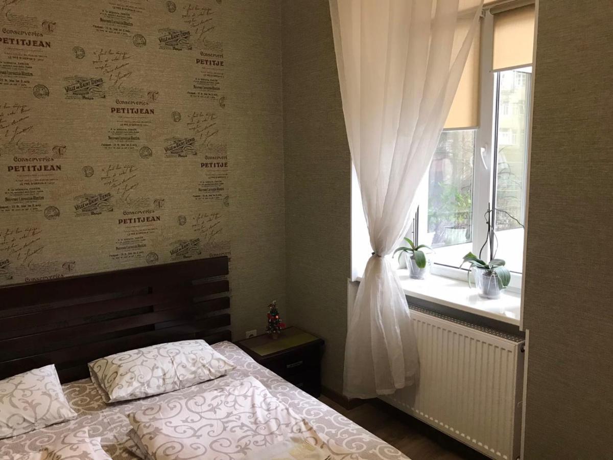 Hostel Q ,15 Хв До Жд Вокзалу Lwów Zewnętrze zdjęcie