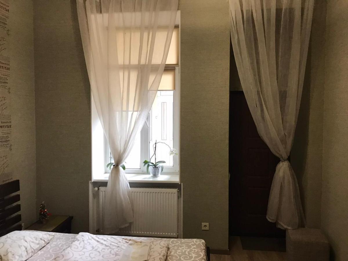 Hostel Q ,15 Хв До Жд Вокзалу Lwów Zewnętrze zdjęcie